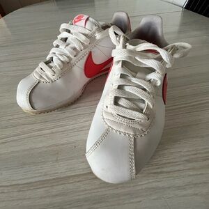 Nike Original Style Sneakers